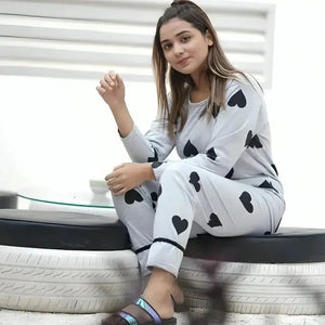 Comfortable Whimsical Hearts Printed Enchanting Night Suit Loungewear For Ladies - Chaudhary Brand Store 