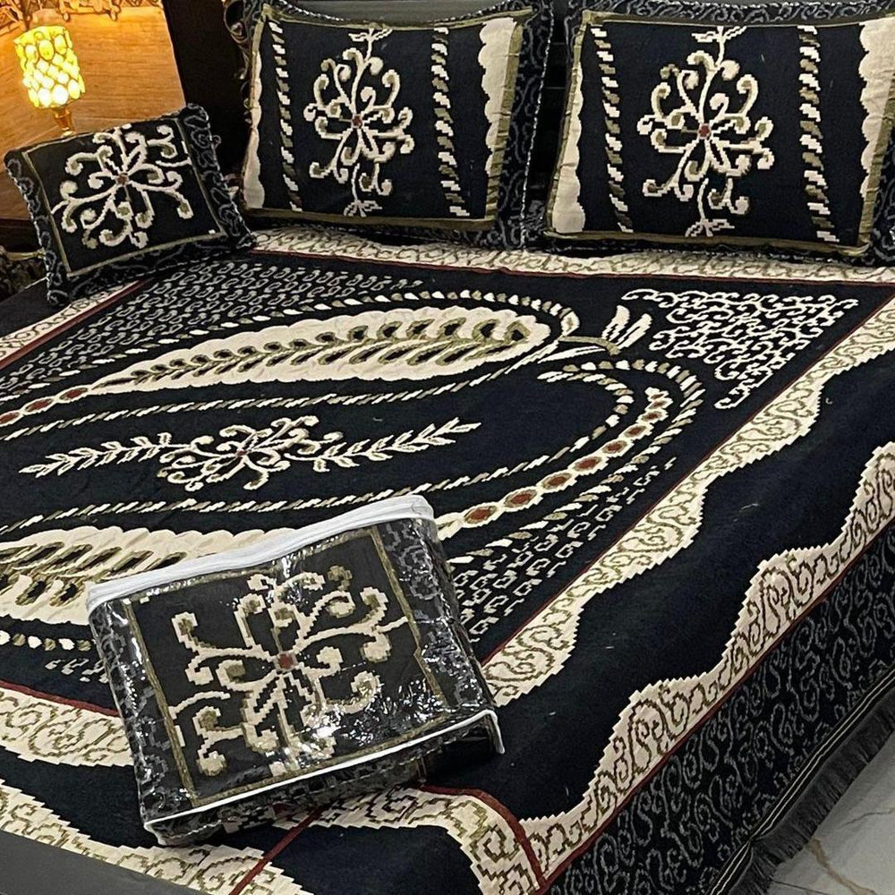 4 PCs Elegant  Velvet Jacquard Embroidered Double Bed Sheet Set