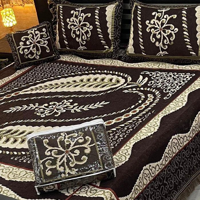 4 PCs Elegant Velvet Jacquard Embroidered Double Bed Sheet Set - CHAUDHARY BRAND STORE