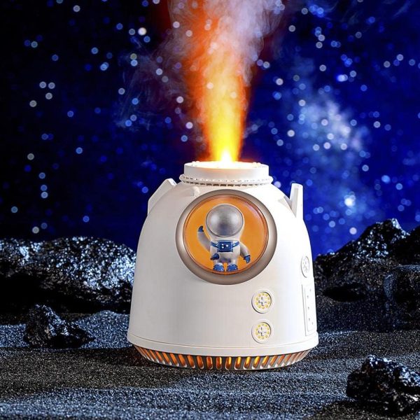 Astronaut Air Humidifier 260ml Electric Ultrasonic Aroma Miniature Air Humidifier Night Light For Office Living Room Indoor - CHAUDHARY BRAND STORE